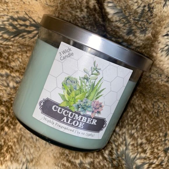 Other - 🆕 3 Wick Candle - Cucumber Aloe